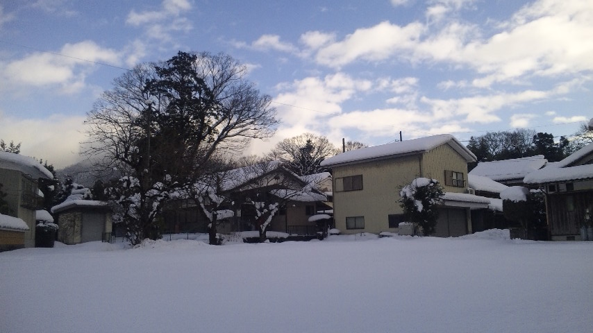 積雪の印地の集落